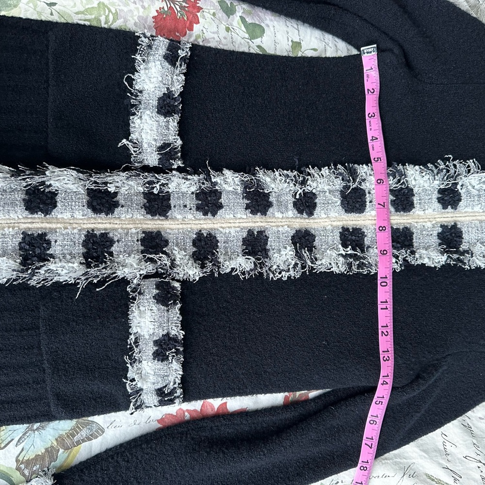 Chanel Zip Up Cardigan size 36 - Picture 3 of 6